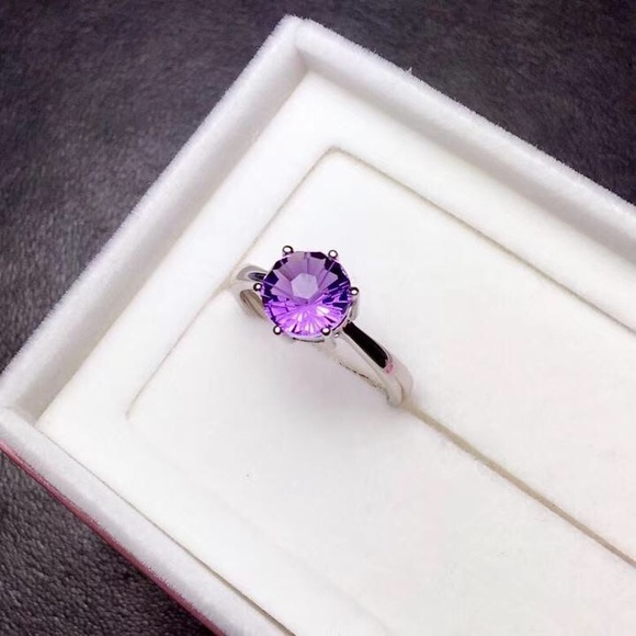 Solitaire Amethyst Hexagonal Sterling Silver - Picture 7 of 10